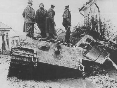 King Tiger tank of the Schwere Heeres Panzer Abteilung 503. Hungary 1945