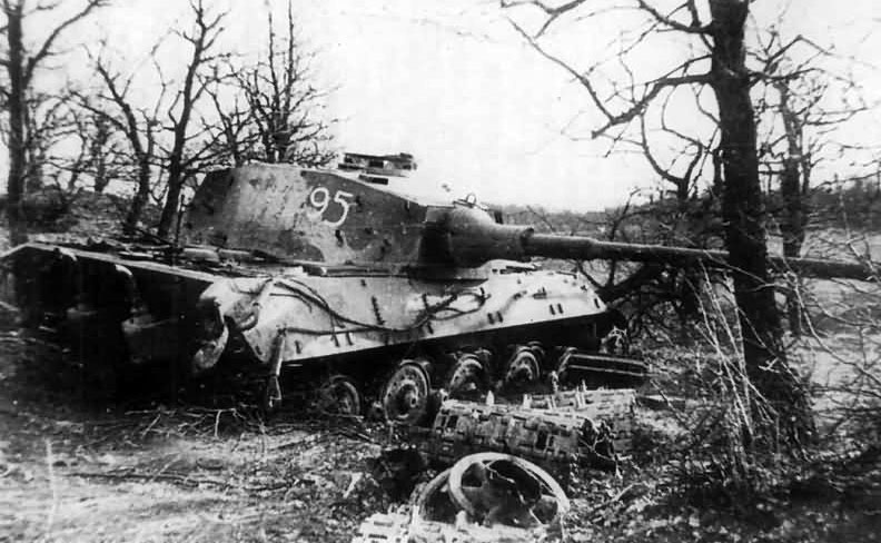 Tiger 2 tank 35 | World War Photos