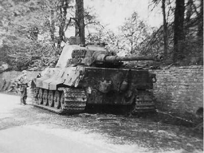 German Tiger 2 tank 42