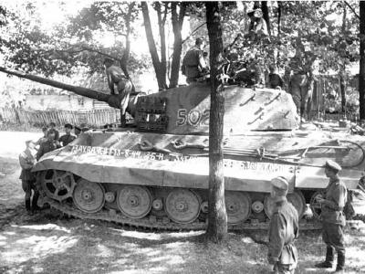 Captured King Tiger tank of the Schwere Panzer-Abteilung 501. Tank number 502. Poland August 1944