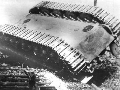 King Tiger tank with zimmerit of the schwere Panzer Abteilung 503. Tank number 311, France 1944