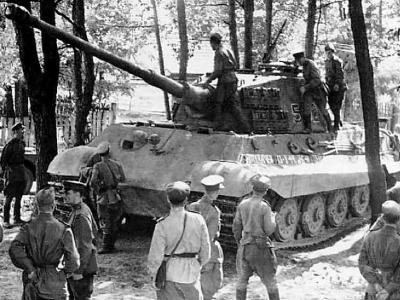 Captured King Tiger tank of the Schwere Panzer-Abteilung 501. Tank number 502. Poland 1944