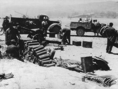 Afrika Korps Me110 and ammo