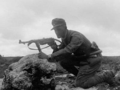 Afrika korps soldier with MP
