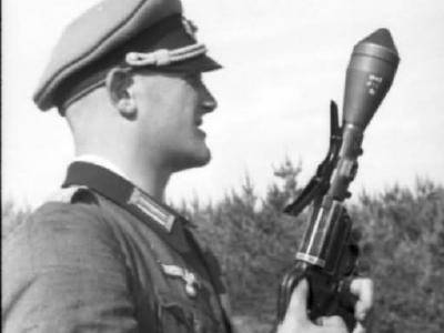Grossdeutschland 0121 09A Russland Soldat der Division