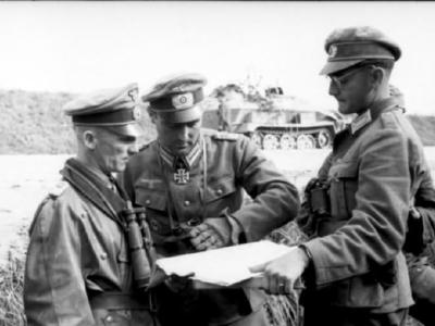 Grossdeutschland 0137 32 Ostpreussen Offiziere der Division