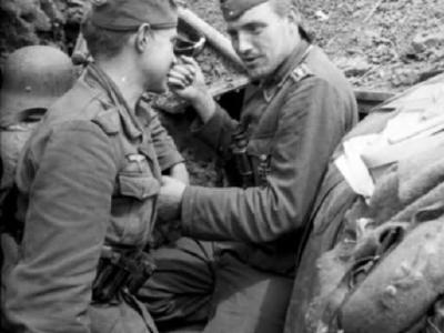 Grossdeutschland 712 0475 40 Soldaten der Division