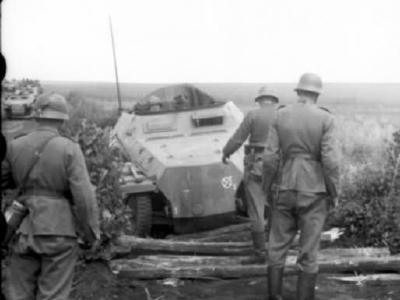 Grossdeutschland 748 0100A 06 Russland Schutzenpanzer Division