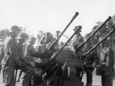 Grossdeutschland J08339 Ausbildung an der Vierlings Flak