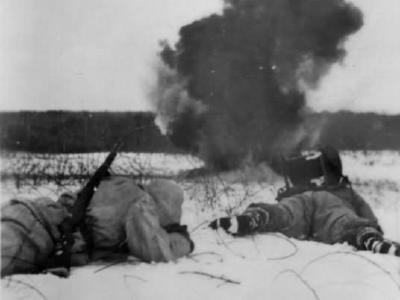 Grossdeutschland J16923 Russland Einschlag feindlicher Artillerie