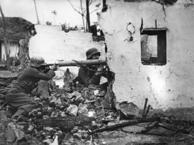 Grossdeutschland J27051 Russland Fusiliere mit Panzerschreck