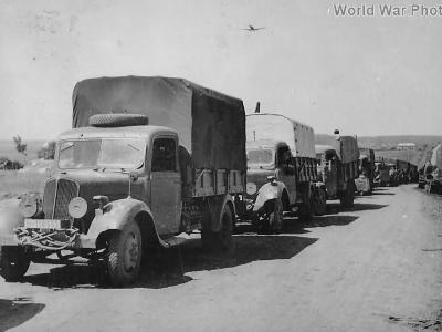 Renault AGC trucks of the Waffen-SS