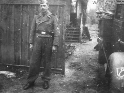 Rottenfuhrer from S Sturmgeschütz Abteilung „Leibstandarte SS Adolf Hitler”