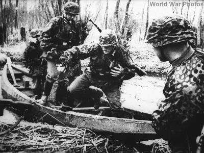 Soldiers of the Waffen SS 2