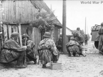 Waffen-SS troops during Warsaw Uprising 2