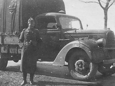 Ford G917t truck 2