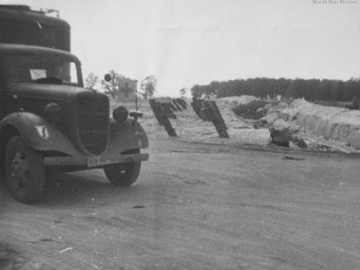 Ford V8-51 of the 34. Infanterie-Division Eastern Front