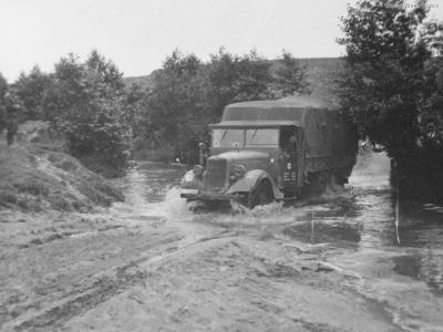 Ford V8-51 of the Wehrmacht France 1940