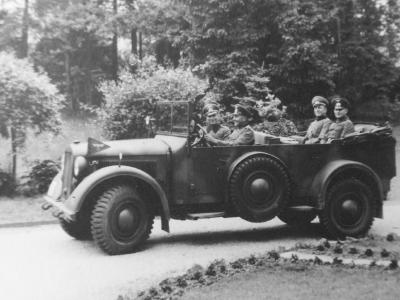 France Bordeaux Summer 1943 Horch 901