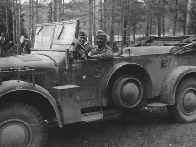 Horch 901 wehrmacht PKW car 19