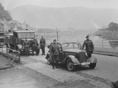 Mercedes Benz 230 Beute Bedford truck and Krupp L 4 M 262 LKW
