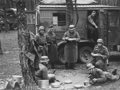 Mercedes Benz G3A Kfz 72 radio truck