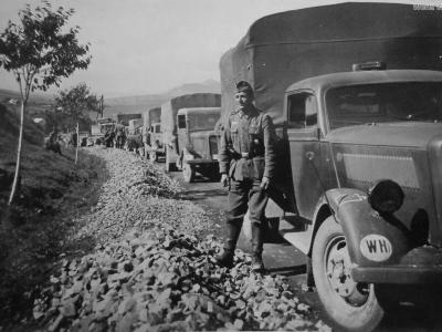 Opel Blitz 1,5t and Bussing NAG France 1942