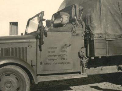 Borgward L 2000 with the open standard driver’s cab of the Wehrmacht