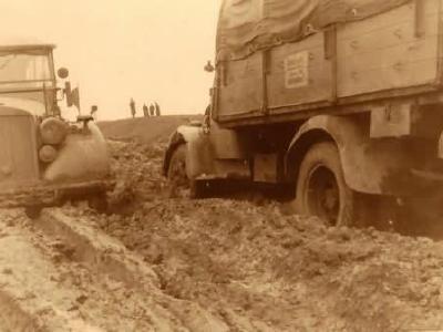Opel Blitz in mud