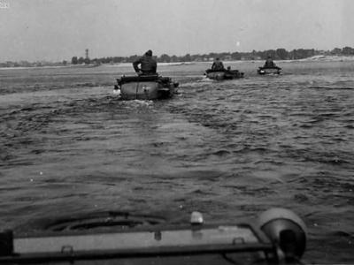Schwimmwagen 10