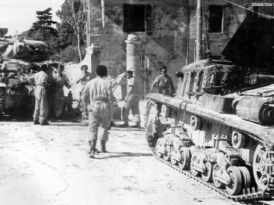 StuG 42 and M4 Sherman