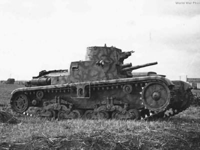 Carro Armato M11/39 side view