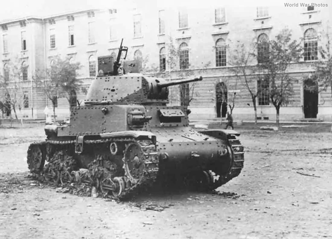 M13/40 Rome 8 September 1943