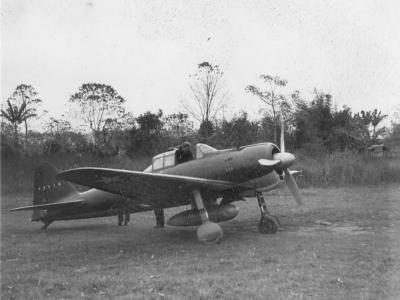 Captured A6M2 Zero P5016