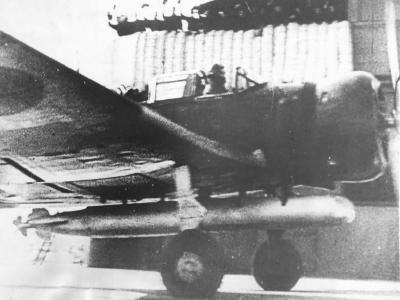 Nakajima B5N1 Kate takes off from carrier Akagi