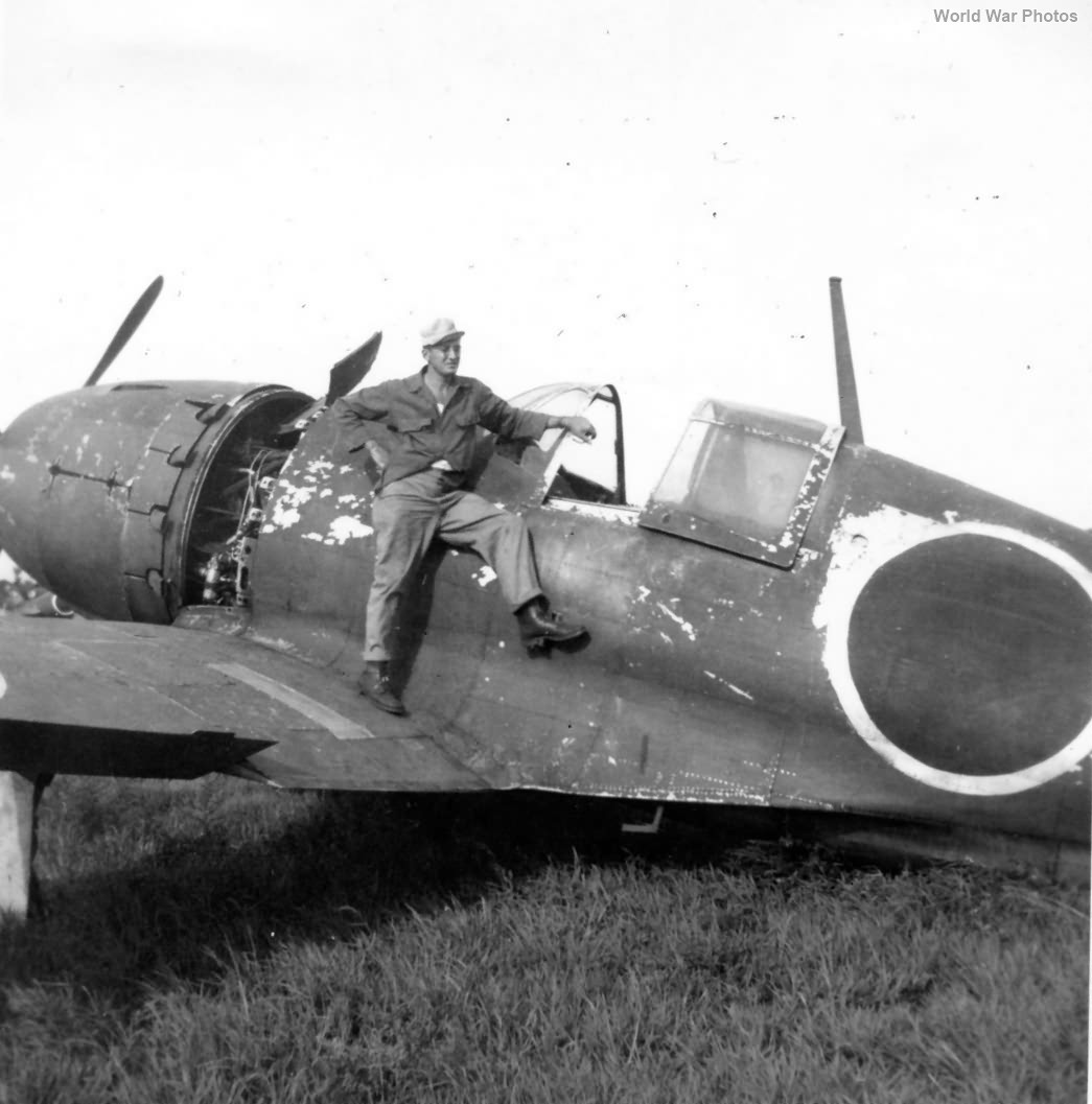 J2m Captured By Americans 2 World War Photos