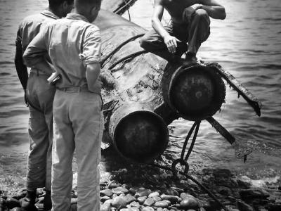 Seabees raise midget submarine Type A Kai scuttled off Guadalcanal 1944