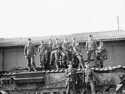 German Churchill tank 08