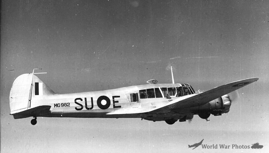 Anson I MG982 1944