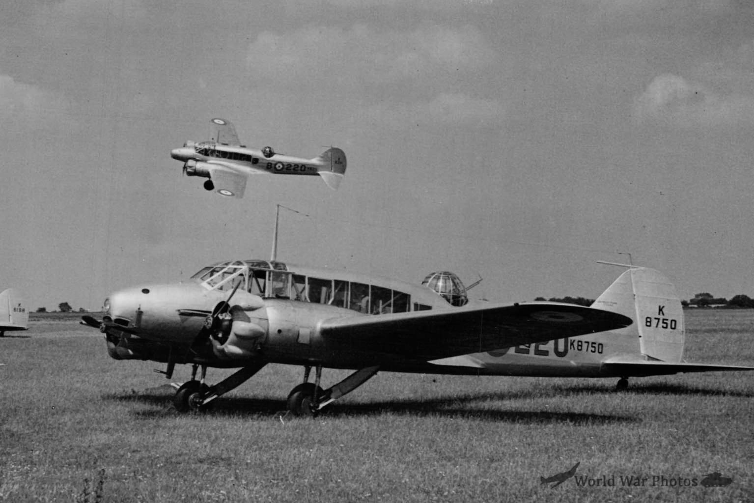 Anson K8750 220 Sqn