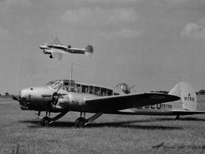 Anson K8750 220 Sqn