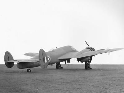 Bristol Beaufighter Mk I R2268 with twin fins