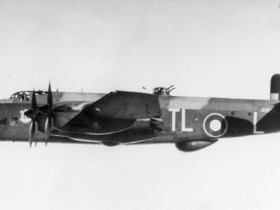Halifax HR926 35 Sqn SLdr Alec Cranswick