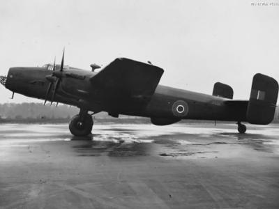 Handley Page Halifax II Series IA JP228