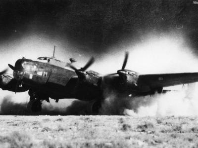 Handley Page Halifax II Srs 1 Special W1169 S of No. 462 Squadron RAAF