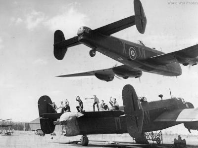 Handley Page Halifax JB911 KN-X