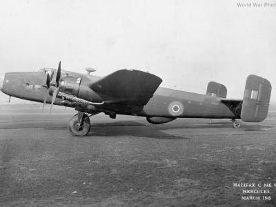 Handley Page Halifax transport