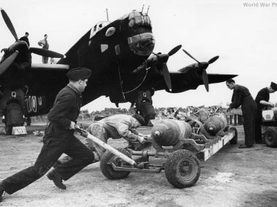 Halifax LQ-Q of No. 405 Squadron RCAF
