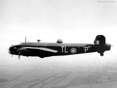 Halifax Mk II Srs I in flight