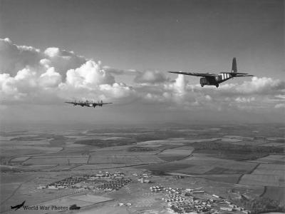 Halifax towing Hamilcar glider